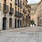 Apartamento Centro Historico Junto A Casa De Las Conchas - Parking Gratis